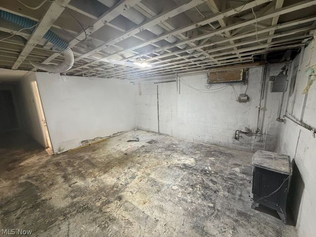 22 Uhler Avenue, Akron, OH 44310