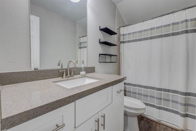 5031 Caplin Street, Houston, TX 77026