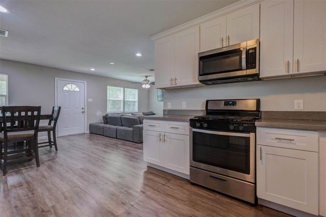 5031 Caplin Street, Houston, TX 77026