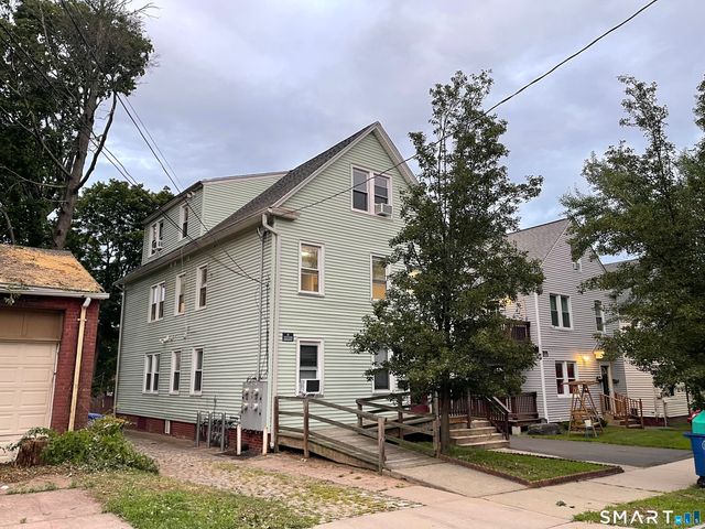 39 Lander Street 2nd floor, New Haven, CT 06511