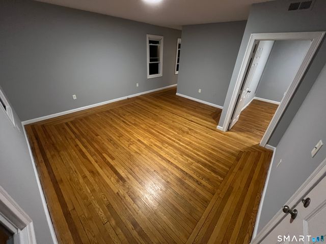 39 Lander Street 2nd floor, New Haven, CT 06511