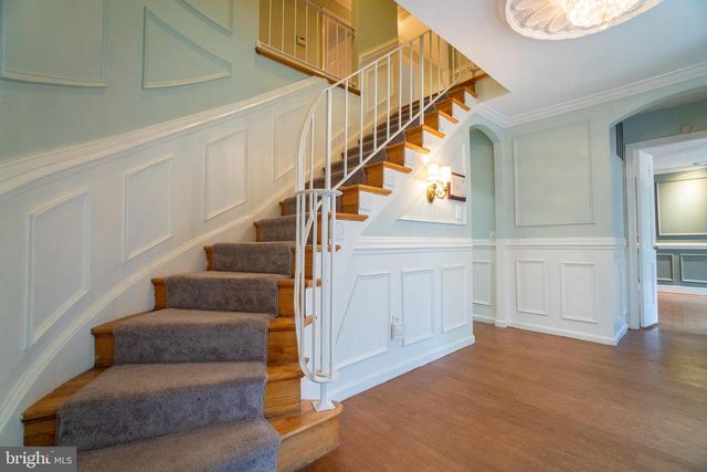 6440 WINDERMERE CIR, Rockville, MD 20852