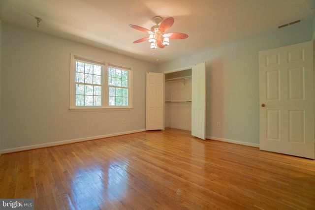 6440 WINDERMERE CIR, Rockville, MD 20852