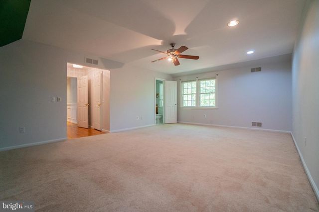 6440 WINDERMERE CIR, Rockville, MD 20852