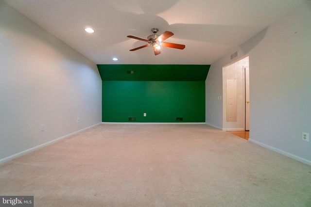 6440 WINDERMERE CIR, Rockville, MD 20852