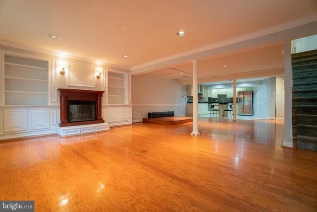 6440 WINDERMERE CIR, Rockville, MD 20852