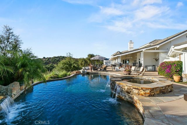 40075 Avenida La Cresta, Murrieta, CA 92562