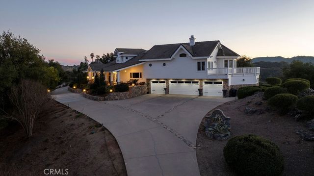 40075 Avenida La Cresta, Murrieta, CA 92562
