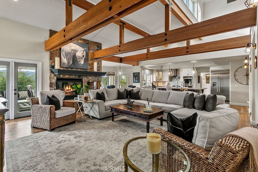 Image 13 of property listing at 40075 Avenida La Cresta, Murrieta, CA 92562