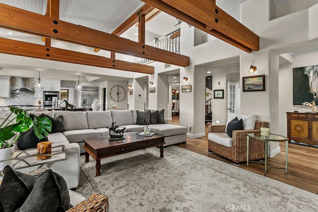 Image 14 of property listing at 40075 Avenida La Cresta, Murrieta, CA 92562