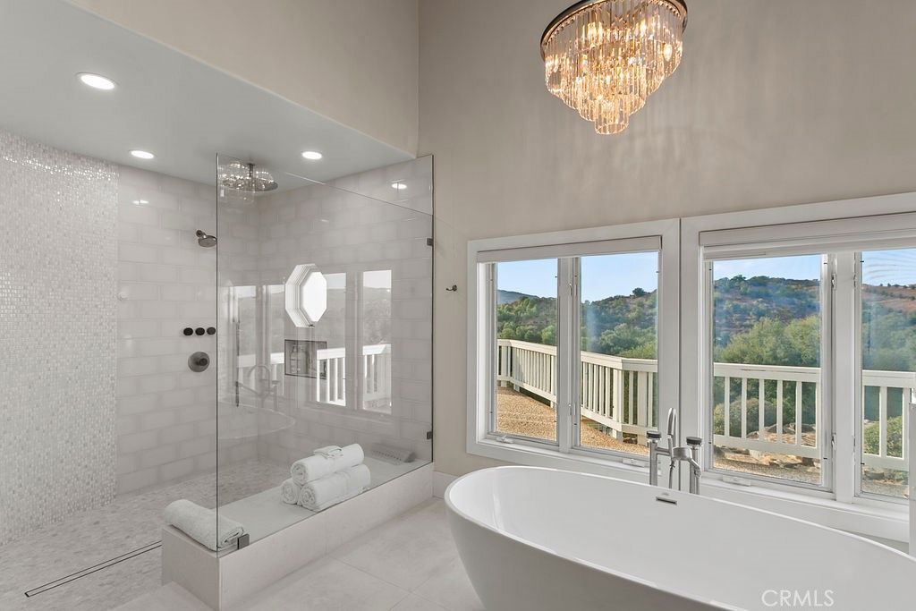Image 31 of property listing at 40075 Avenida La Cresta, Murrieta, CA 92562