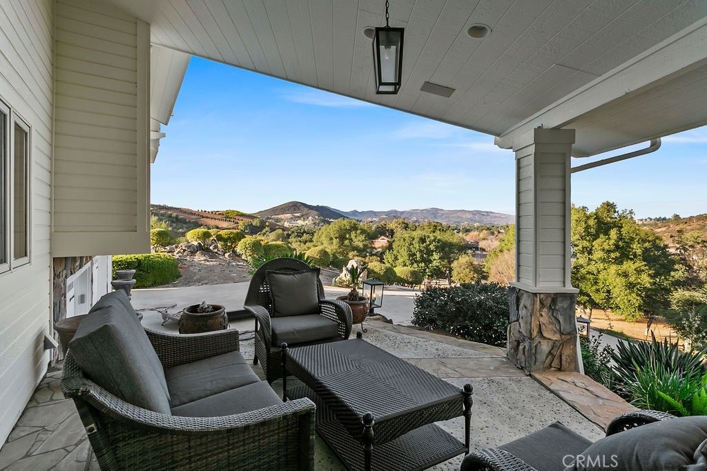 Image 42 of property listing at 40075 Avenida La Cresta, Murrieta, CA 92562