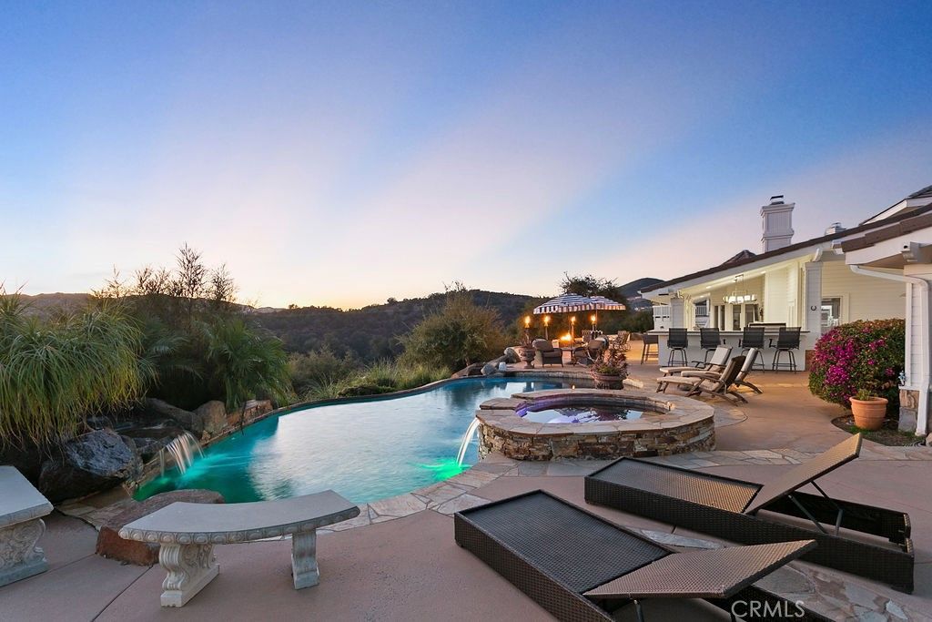 Image 64 of property listing at 40075 Avenida La Cresta, Murrieta, CA 92562