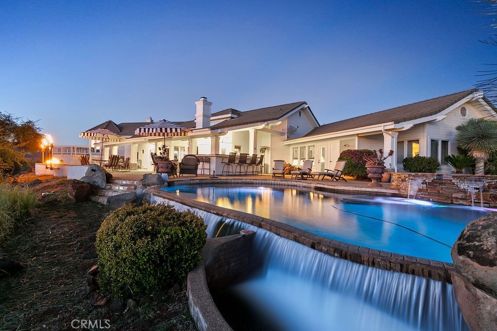 Image 67 of property listing at 40075 Avenida La Cresta, Murrieta, CA 92562