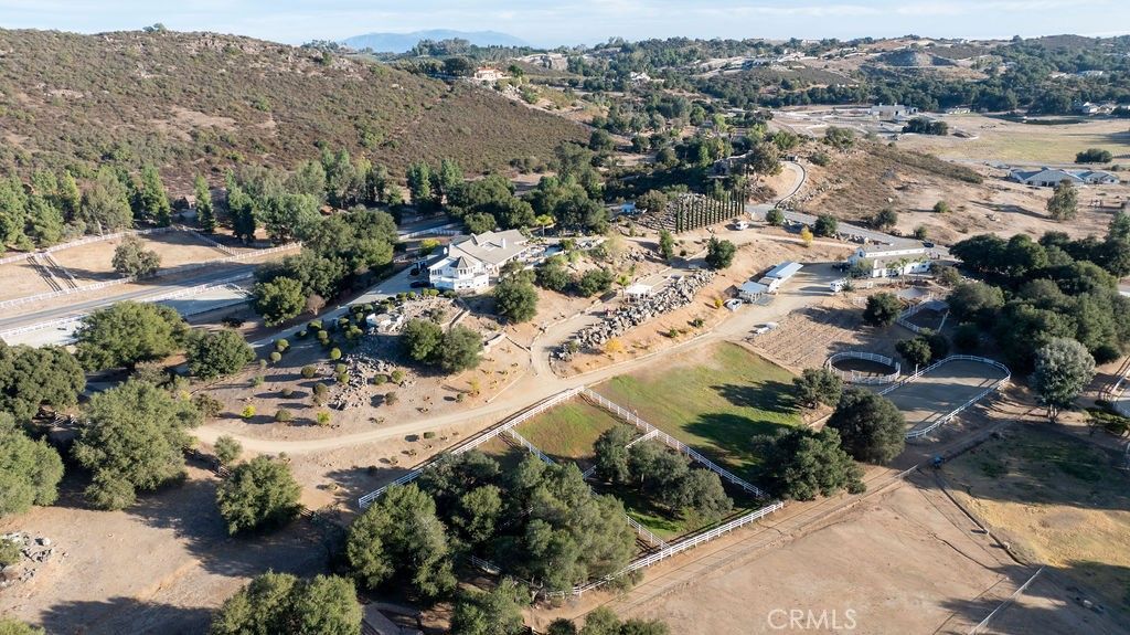 Image 69 of property listing at 40075 Avenida La Cresta, Murrieta, CA 92562