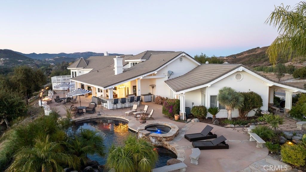 Image 71 of property listing at 40075 Avenida La Cresta, Murrieta, CA 92562