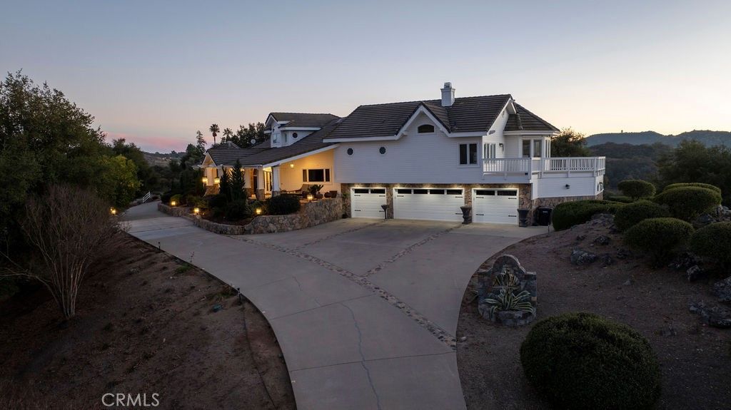 Image 74 of property listing at 40075 Avenida La Cresta, Murrieta, CA 92562