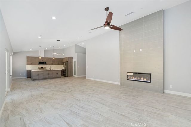 18756 Centennial Street, Hesperia, CA 92345