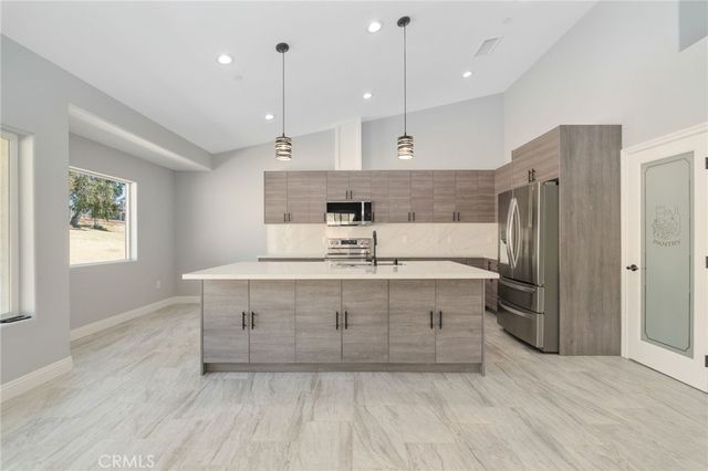 18756 Centennial Street, Hesperia, CA 92345