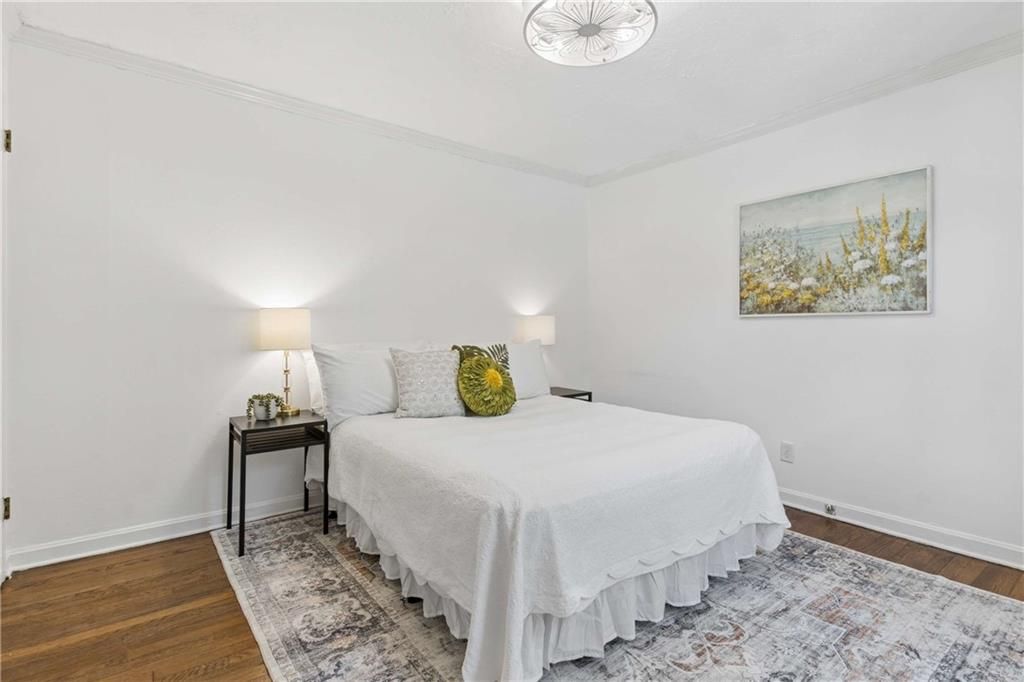 Image 16 of property listing at 1992 Shalimar Drive NE, Atlanta, GA 30345