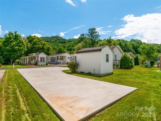 158 Summer Place Drive, Waynesville, NC 28785