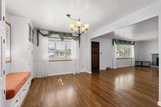 531 W Buckeye Ave, Spokane, WA 99205
