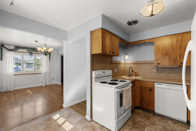 531 W Buckeye Ave, Spokane, WA 99205