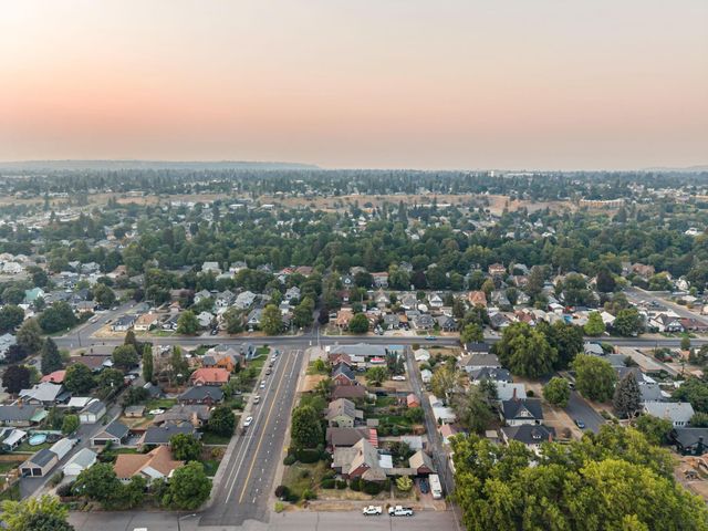 531 W Buckeye Ave, Spokane, WA 99205