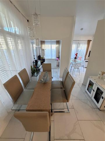 14712 SW 123rd Ave, Miami, FL 33186