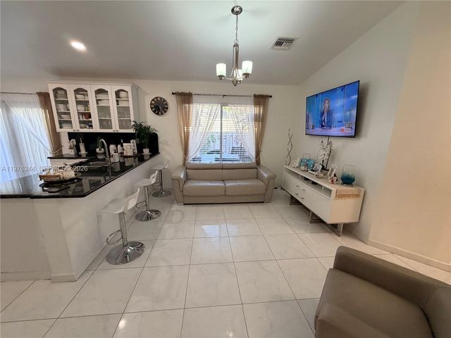 14712 SW 123rd Ave, Miami, FL 33186