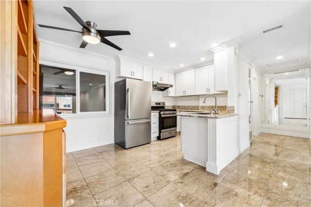 6600 Warner Ave 124, Huntington Beach, CA 92647