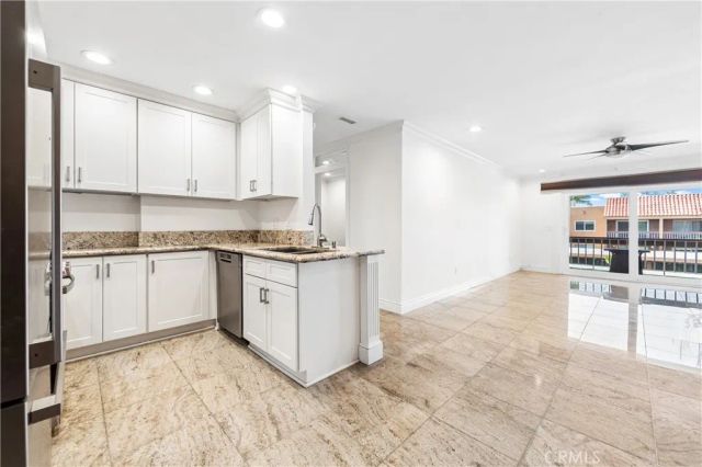 6600 Warner Ave 124, Huntington Beach, CA 92647