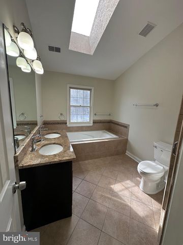 7809 KOOPMAN CT, Lorton, VA 22079