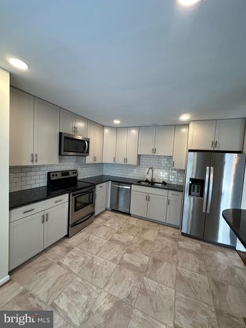 7809 KOOPMAN CT, Lorton, VA 22079