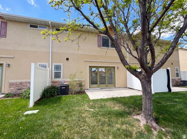 6729 S PINE LANDING WAY, West Jordan, UT 84084