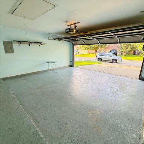 19130 Clevera Walk Lane, Houston, TX 77084