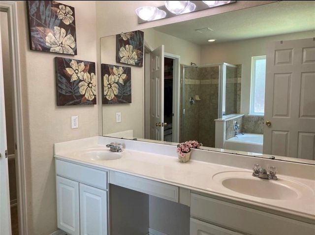 19130 Clevera Walk Lane, Houston, TX 77084