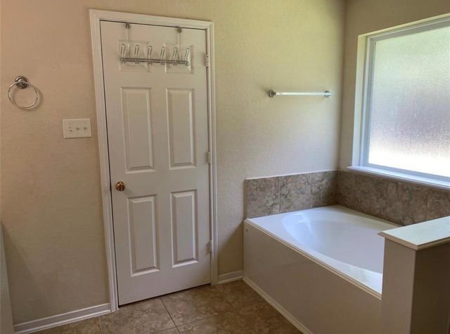 19130 Clevera Walk Lane, Houston, TX 77084