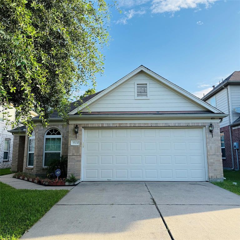 19130 Clevera Walk Lane, Houston, TX 77084