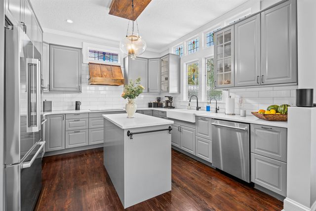 26 Riberia Street, St Augustine, FL 32084