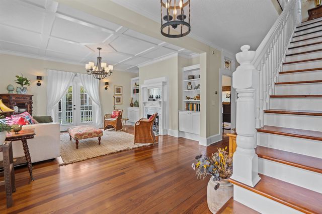 26 Riberia Street, St Augustine, FL 32084