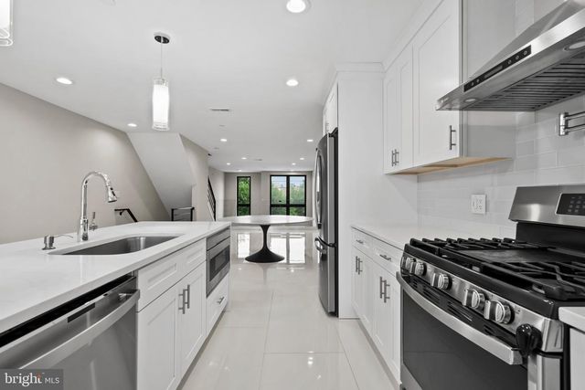 1600 N BODINE ST, Philadelphia, PA 19122