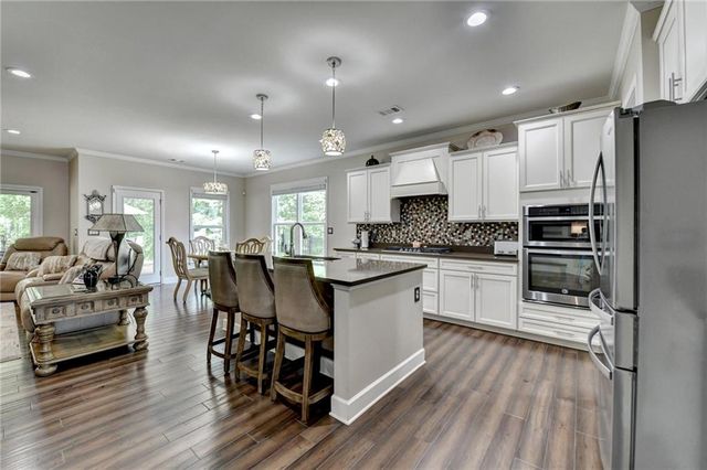 6413 Maple Park Lane, Hoschton, GA 30548