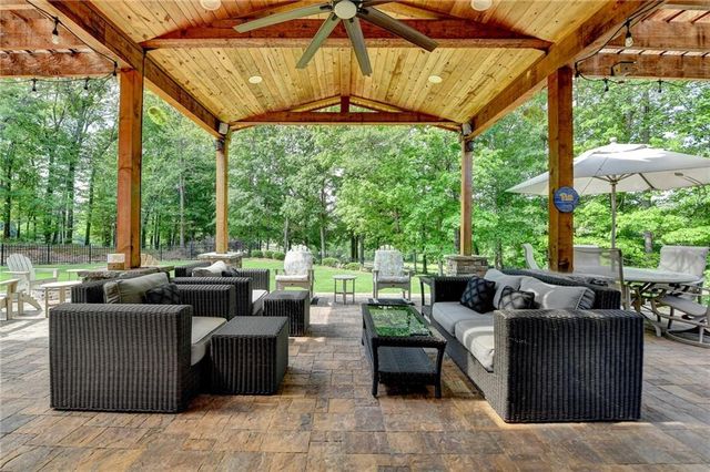 6413 Maple Park Lane, Hoschton, GA 30548