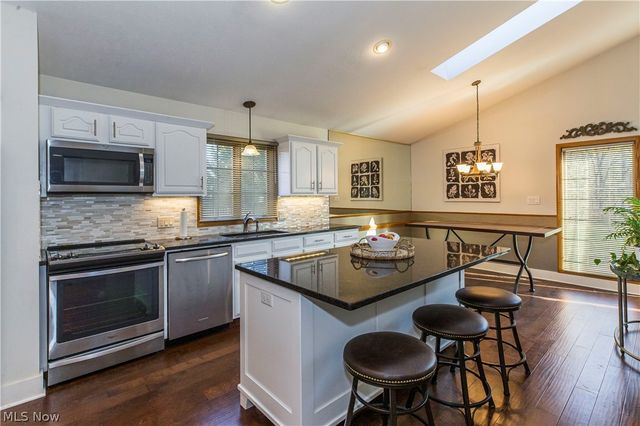 821 Olde Orchard Drive, Tallmadge, OH 44278