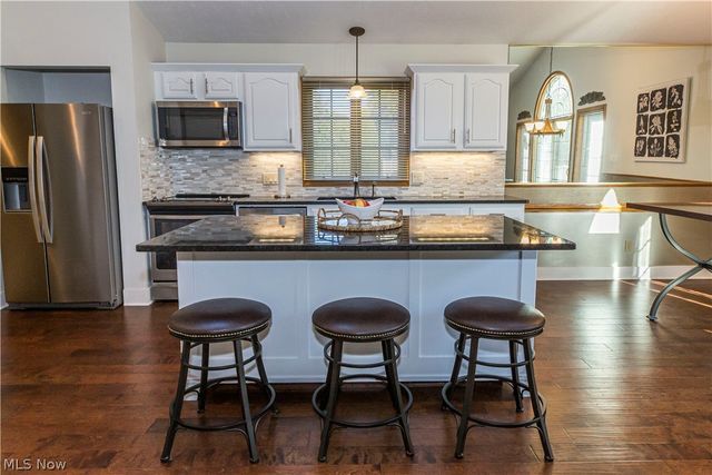 821 Olde Orchard Drive, Tallmadge, OH 44278