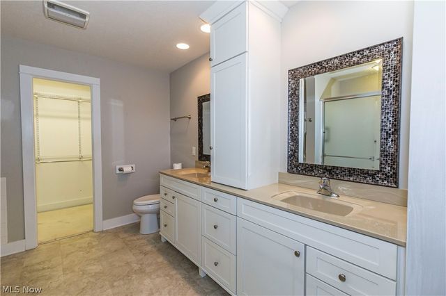 821 Olde Orchard Drive, Tallmadge, OH 44278