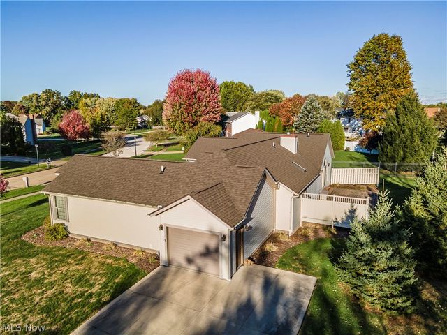 821 Olde Orchard Drive, Tallmadge, OH 44278