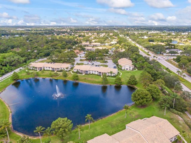 2732 SW Matheson Avenue 112-b2, Palm City, FL 34990