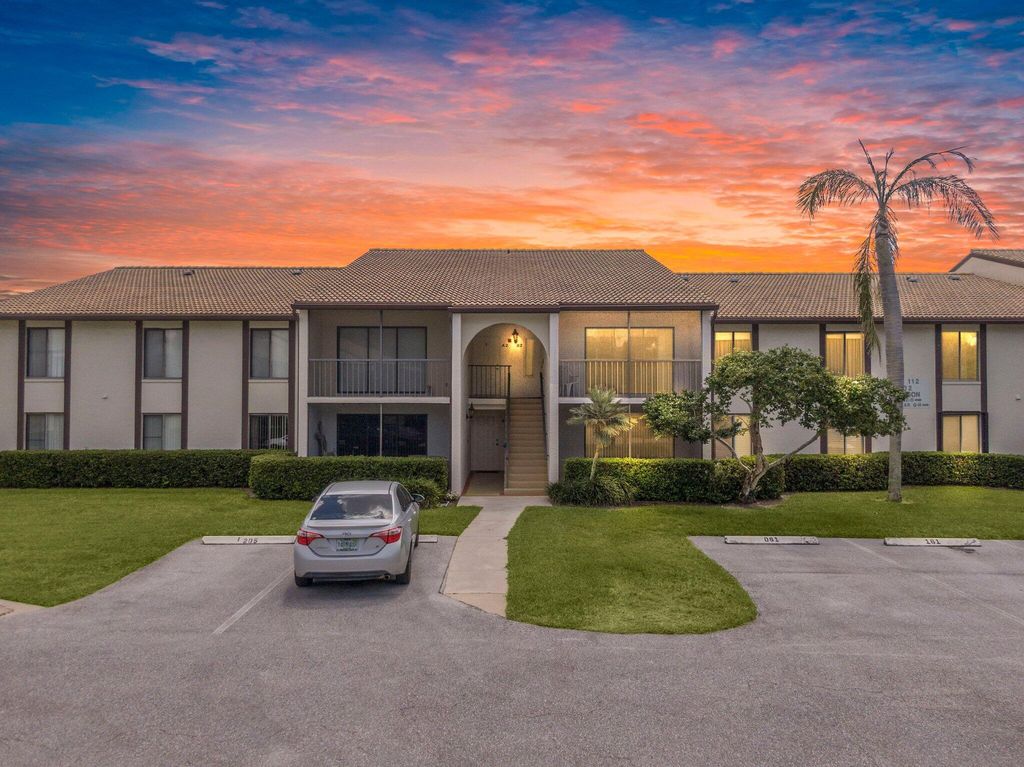 2732 SW Matheson Avenue 112-b2, Palm City, FL 34990